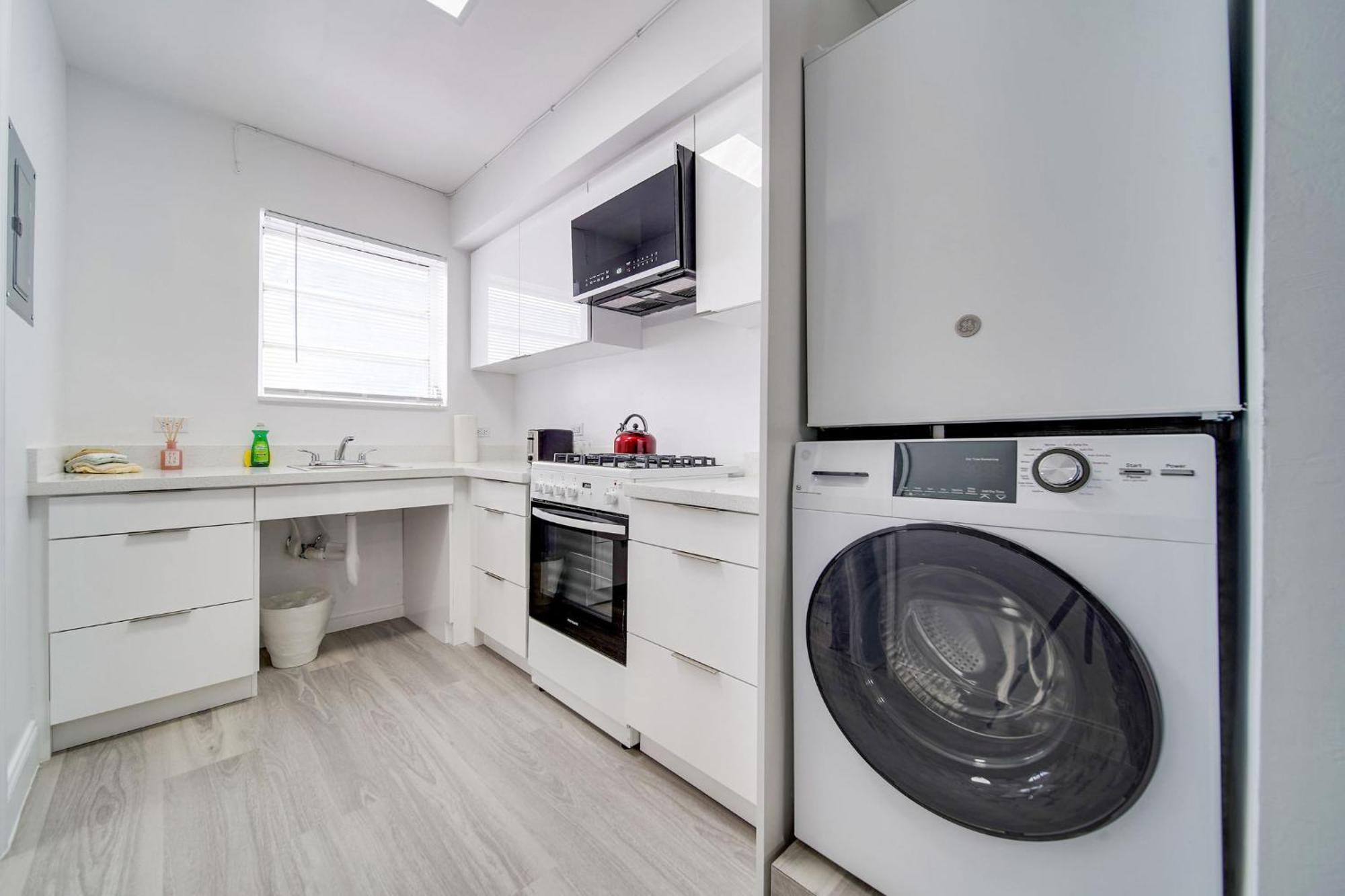 Deco Beachside Apt, W/2 Queen Beds, Washer/Dryer 迈阿密海滩 外观 照片